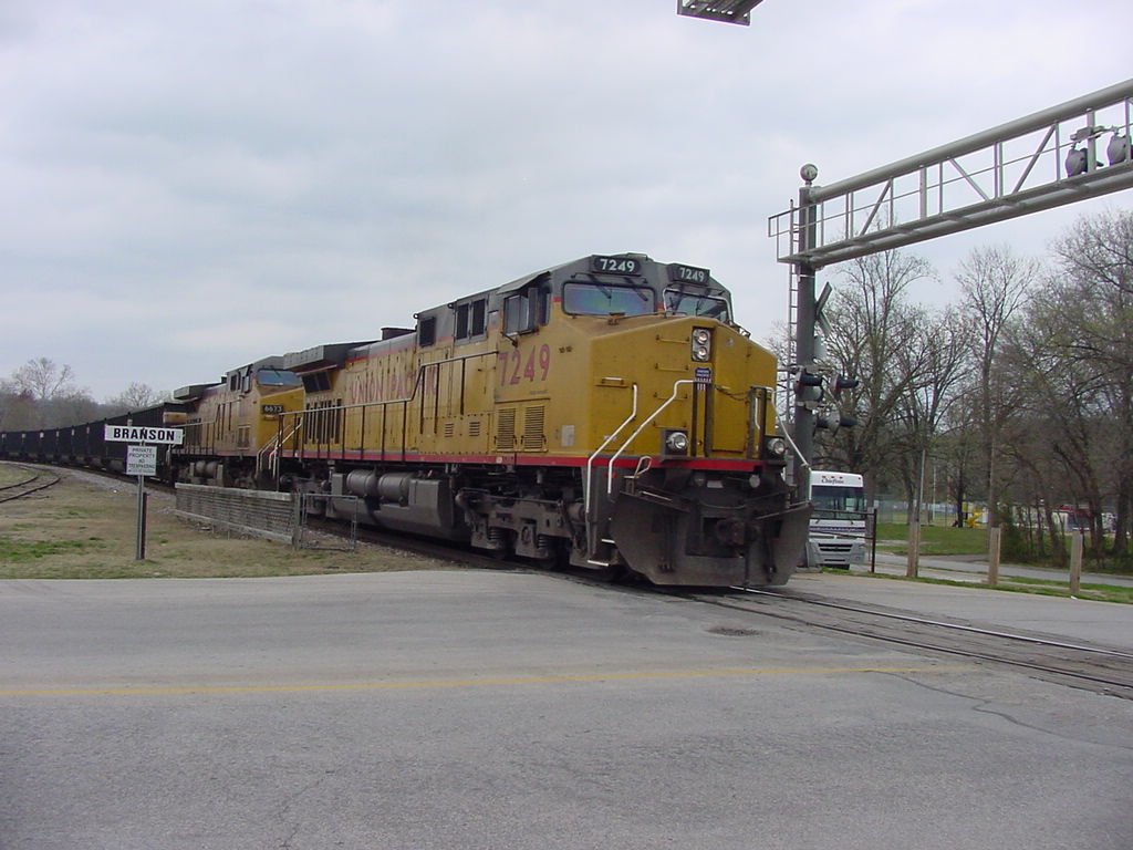 UP AC44CWs 7249 and 6673